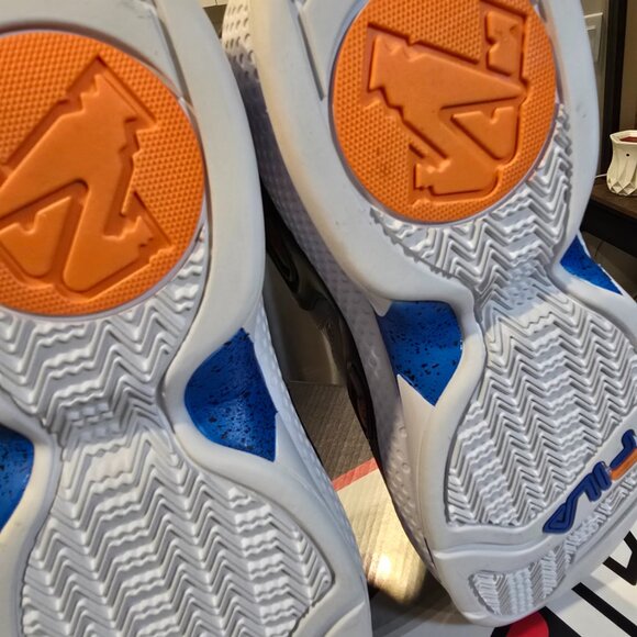 FILA - Men's Grant Hill 3 Shoes (1BM01289 132) Basketball White/Blue Size 10 NEW - Picture 9 of 10